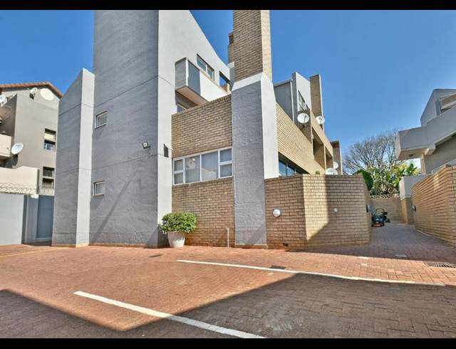 1 BEDROOM APARTMENT FOR SALE IN GLENANDA